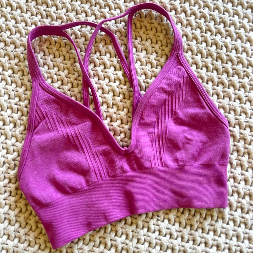 Lululemon Athletica Magenta Strappy Sports Bra 💖
